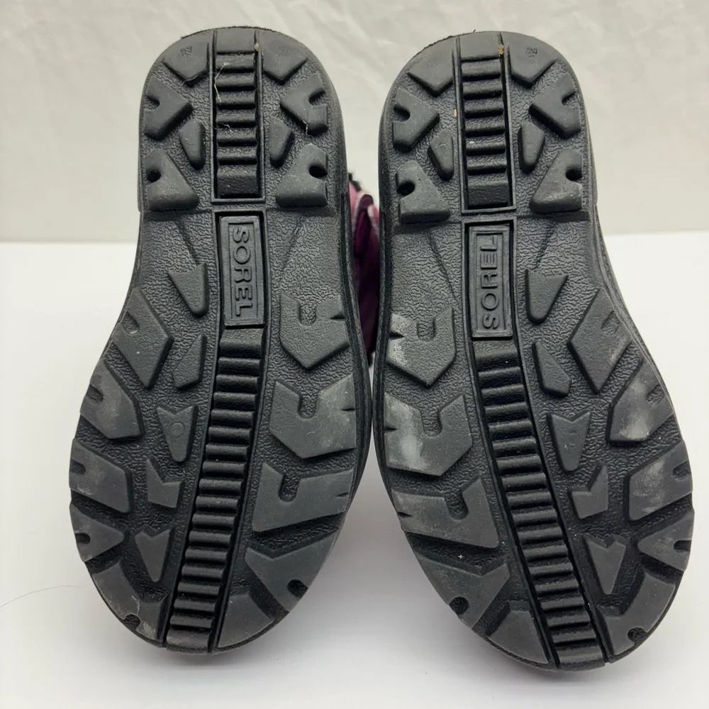 Sorel Kids Snow Boots in Purple, Pink & Black, SZ 11 toddler girl, box 40